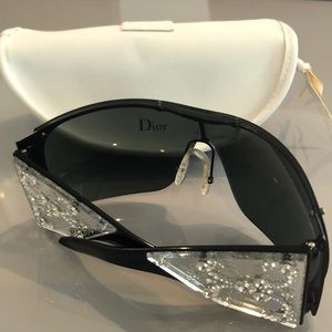 Limited edition Dior sunglasses 🕶